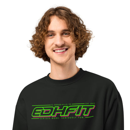 EDHFIT Echo Oversized Crewneck – Vintage Black – On-model men's Front 2